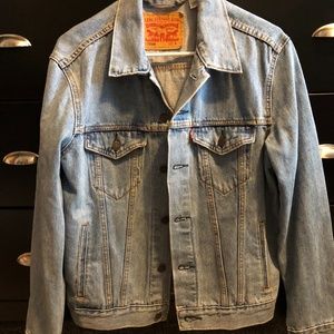 Levi Denim Trucker Jean Jacket